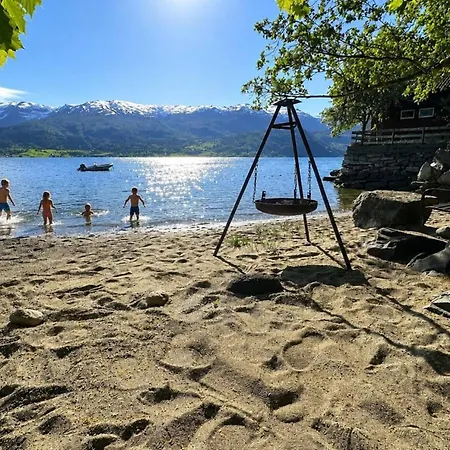 Casa Hauge Bb Sunrise * Sandane