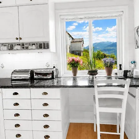 Gjestgiverier Casa Hauge Bb Sunrise *
